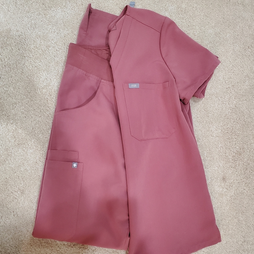 Figs xs/xst mauve set